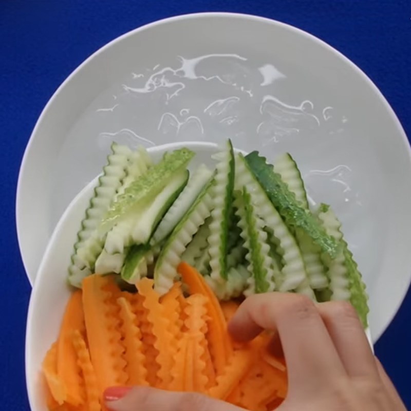 Bước 3 Sơ chế các nguyên liệu khác Gỏi rau câu tôm thịt