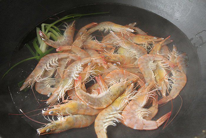 Chuyên gia shia sẻ cách luộc tôm chuẩn nhà hàng cao cấp
