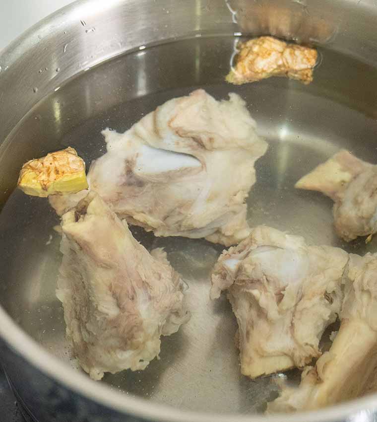 Ninh xương với lửa nhỏ