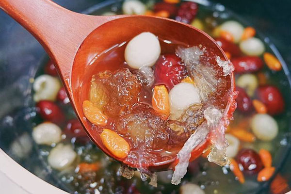Món chè rau câu táo nhãn thơm ngon, dinh dưỡng từ rau câu sợi Vũ Minh SoviAgar