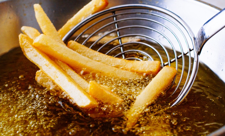 Mẹo chiên rán không bị bắn dầu mỡ- Agar Việt Nam Vũ Minh