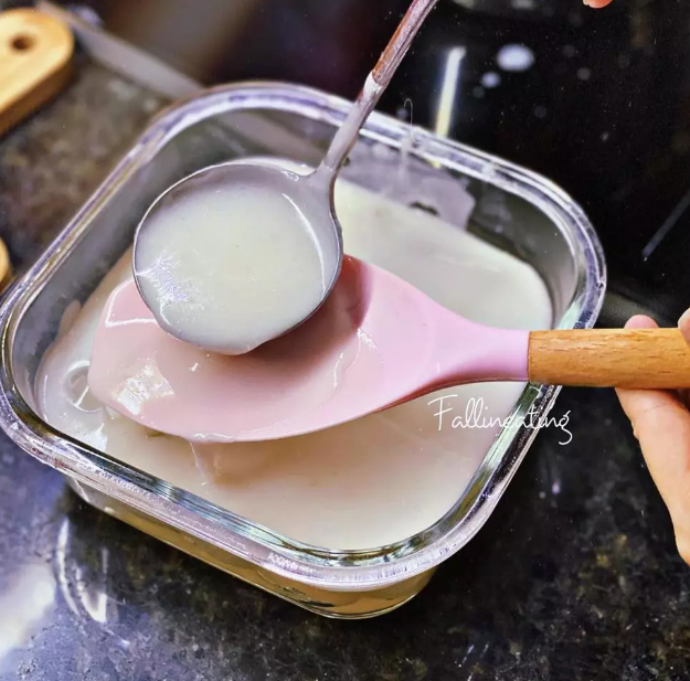 Gái xinh mách chiêu làm thạch nhãn dừa tươi ngọt mát tê lưỡi-5