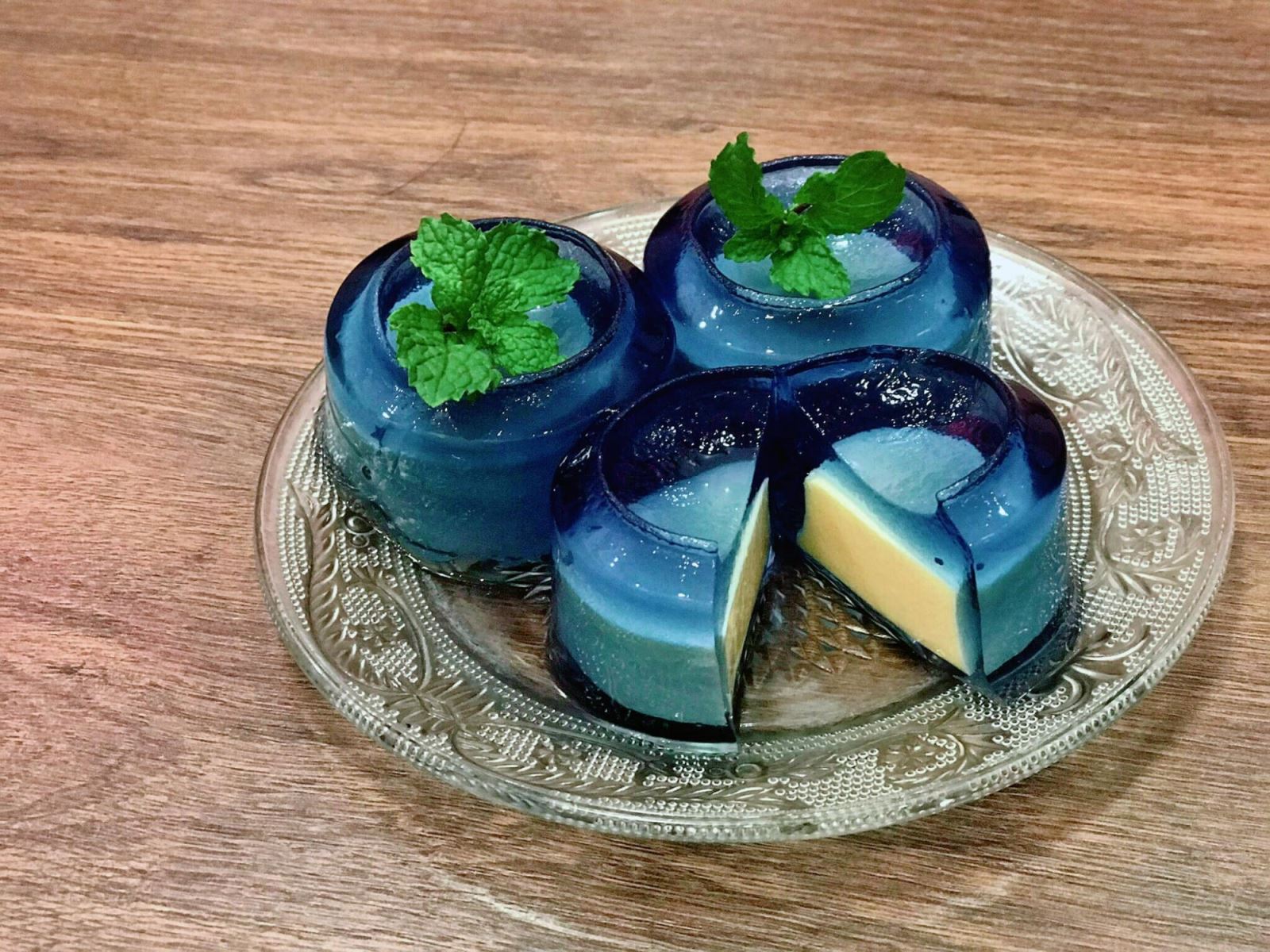 Thạch rau câu flan hoa đậu biếc độc đáo