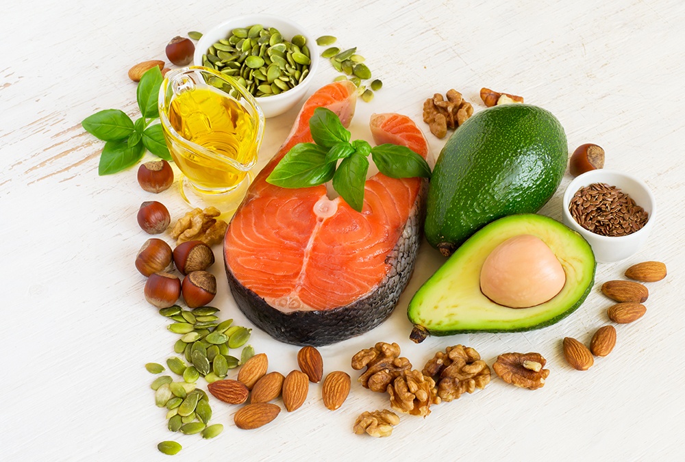 Chế độ ăn này tập trung vào việc giảm lượng carbohydrate nạp vào cơ thể