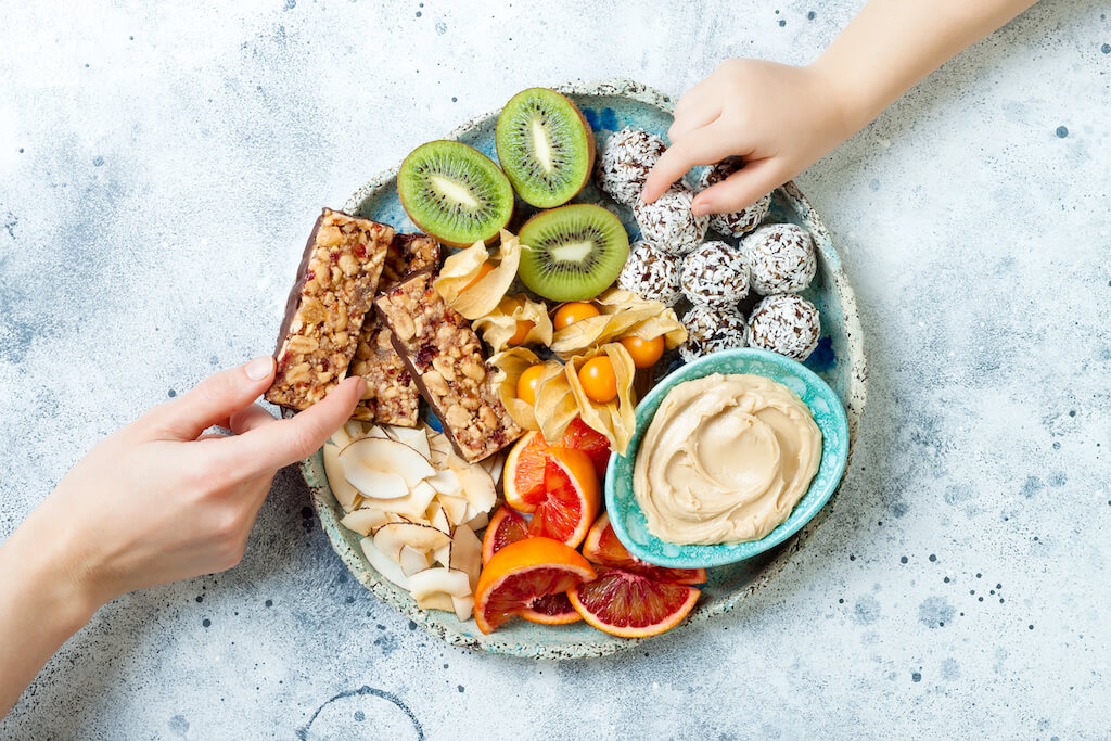 Các món ăn vặt lành mạnh không chứa nhiều đường
