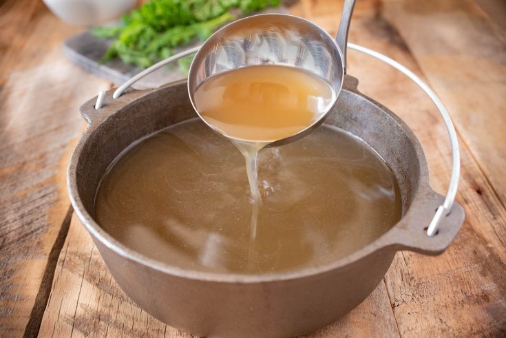 Nước hầm xương giúp thức ăn được tiêu hóa nhanh hơn