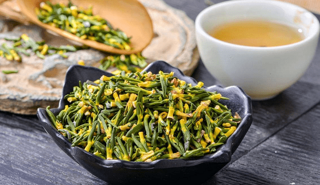 Trà tâm sen được nhiều người sử dụng
