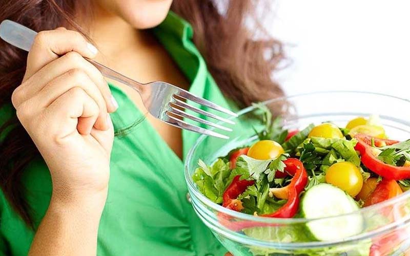 Chế độ ăn ít tinh bột, giàu chất xơ và protein