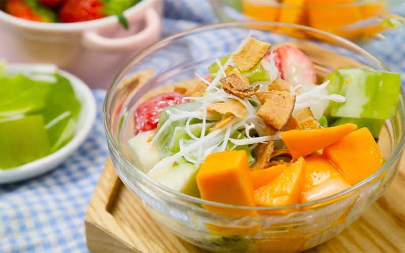 Chè hoa quả thạch lá dứa thơm ngon hấp dẫn