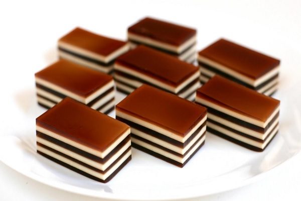 Cách làm rau câu flan nhiều lớp thơm ngon, béo ngậy- Vũ Minh