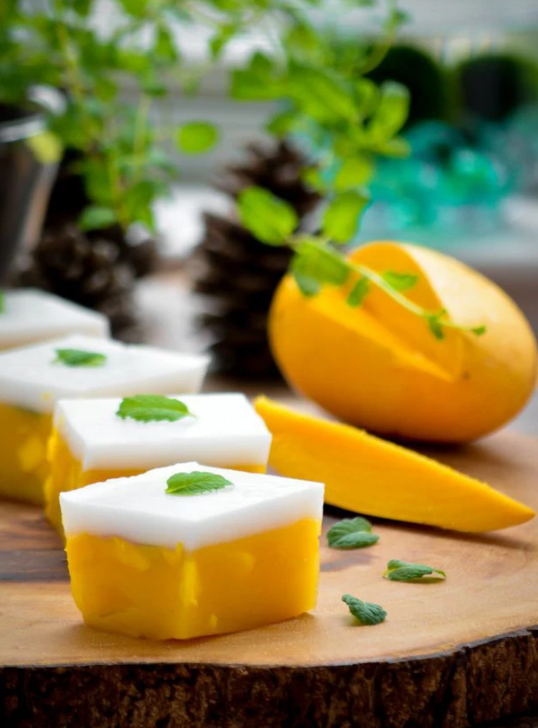 Thạch xoài hai tầng làm cực dễ, ăn ngon khỏi bàn - Ảnh 7.